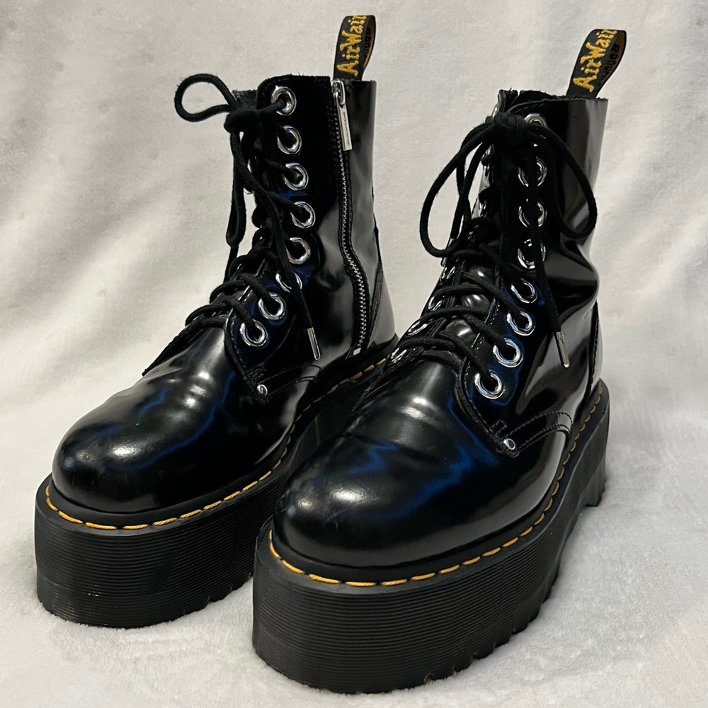 Dr. Marten Women’s Jadon Max Boot